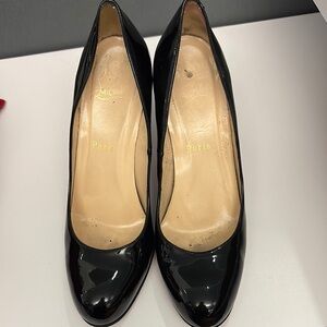 Christian Louboutin Black Patent Heels 37.5 GUC